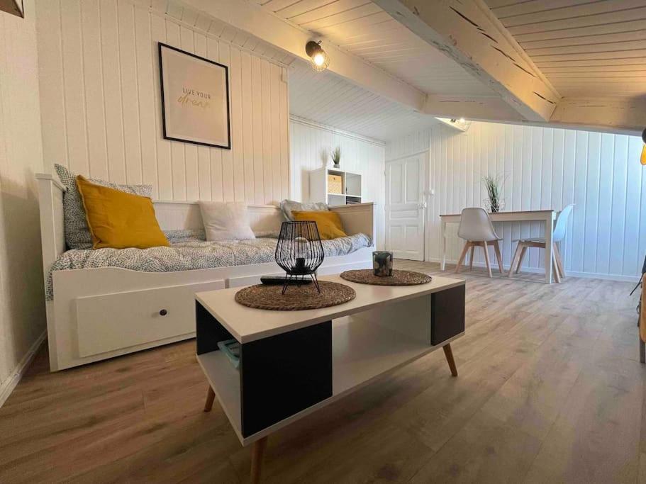 Studio Cosy, En Centre, Proche Gare, Vue Degagee Валанс Экстерьер фото
