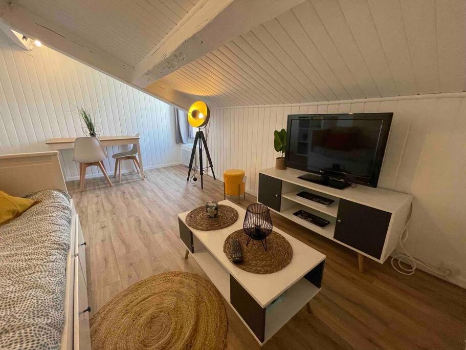 Studio Cosy, En Centre, Proche Gare, Vue Degagee Валанс Экстерьер фото